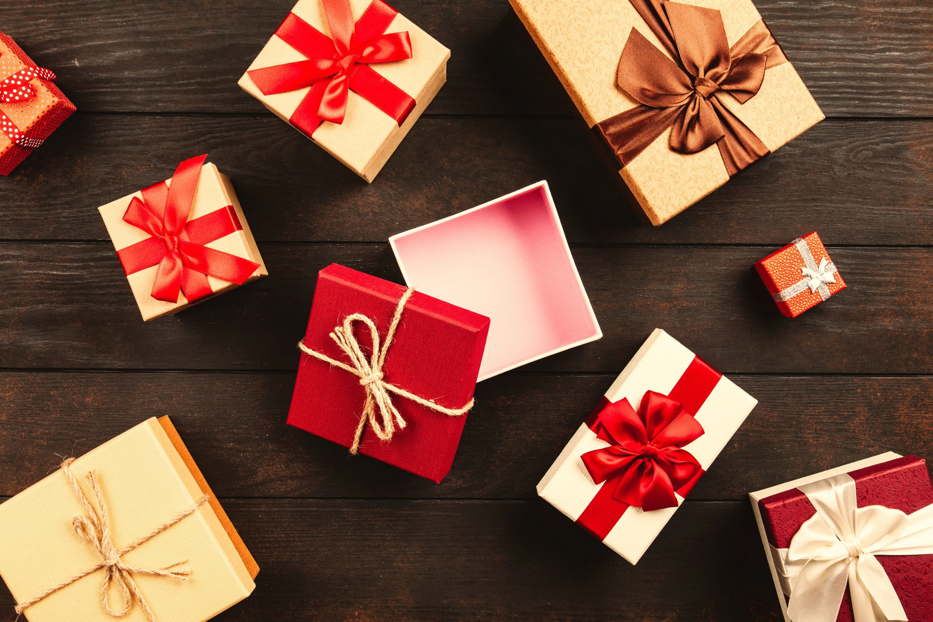 Cajas navideñas empresariales: qué incluir y cómo elegir la línea correcta